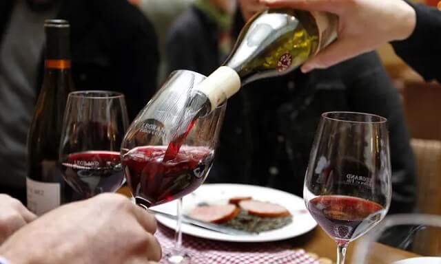 Французите се помалку пијат вино