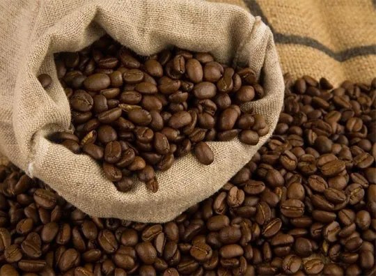 Уганда го намали извозот на кафе