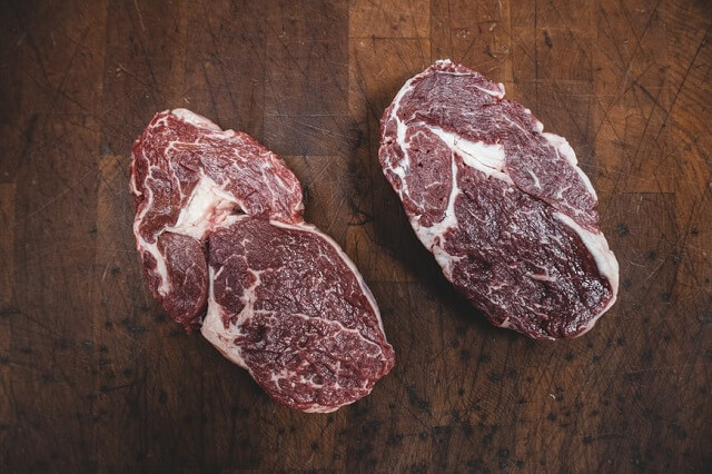 Внимателно кога купувате месо за слава – вака изгледа расипано месо!