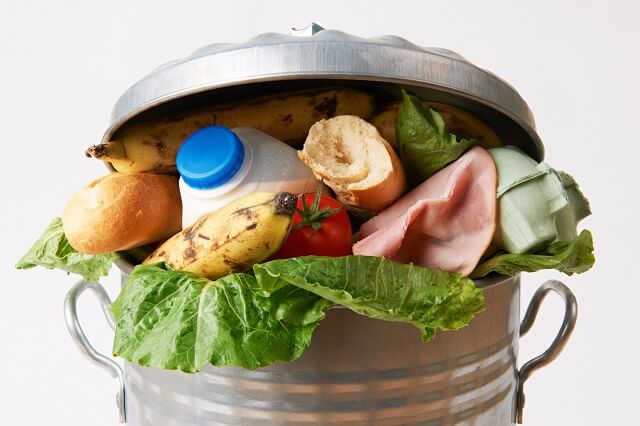 Американците фрлаат повеќе од 45 милијарди килограми храна