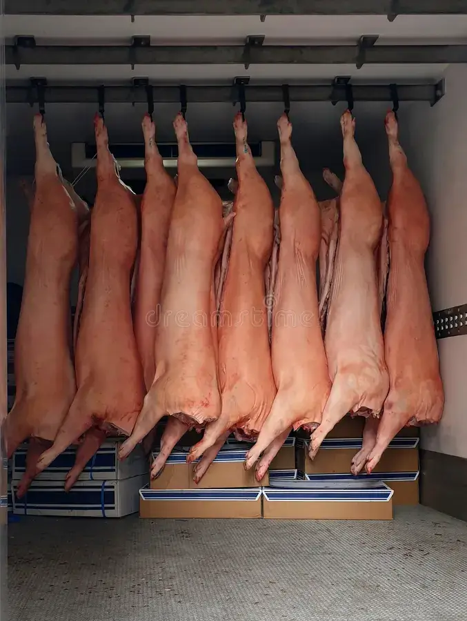 Албанија забрани увоз свинско месо од Македонија