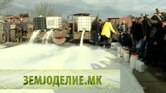 Земјоделците во Србија на протест: Над 100 трактори и трајни блокади во централна Србија Земјоделците во Србија на протест