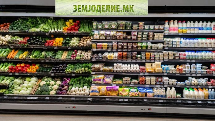 Картел во трговијата со храна: четири маркети казнети со по 50.000 евра поради договарање на цени картел трговија со храна Македонија